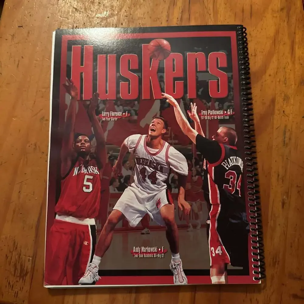 1998-99 NEBRASKA COLLEGE BASKETBALL MEDIA GUIDE EX-MINT